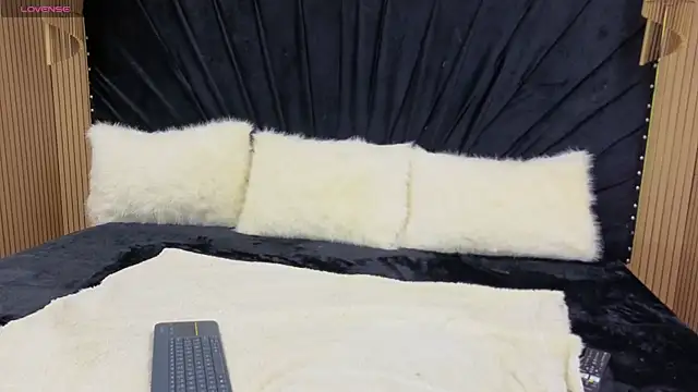 Megan-Horney- online show from 04-01-26, 01:41