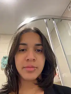 Snapshot of MiaMorenoo chatting on 01-08-26, 04:09 MiaMorenoo online show from 01-08-26, 04:09