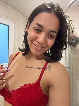 Snapshot of MiaMorenoo chatting on 01-12-26, 03:39 MiaMorenoo online show from 01-12-26, 03:39