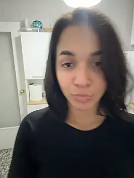 Snapshot of MiaMorenoo chatting on 01-14-26, 05:29 MiaMorenoo online show from 01-14-26, 05:29