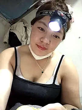 Snapshot of Anlasi9 chatting on 12-17-25, 12:38 Anlasi9 online show from 12-17-25, 12:38