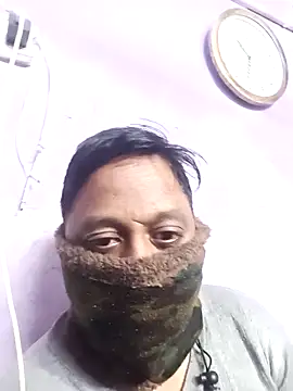 Snapshot of Caterosee chatting on 12-15-25, 04:55 Caterosee online show from 12-15-25, 04:55