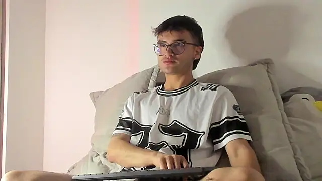 charlie dicker online show from 02-21-26, 04:57