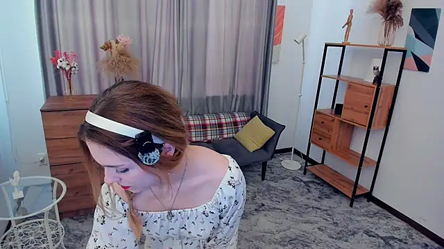 Snapshot of KymWestgaard chatting on 01-11-26, 09:25 KymWestgaard online show from 01-11-26, 09:25