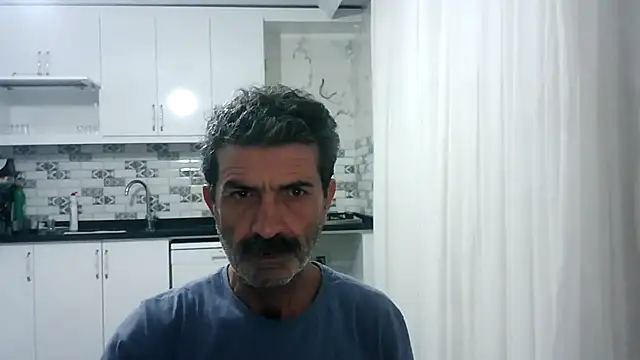 Snapshot of kobra21turki chatting on 04-18-26, 07:18 kobra21turki online show from 04-18-26, 07:18