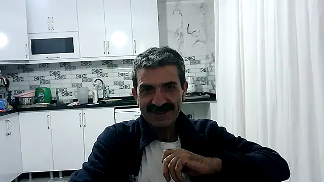 Snapshot of kobra21turki chatting on 04-27-26, 10:08 kobra21turki online show from 04-27-26, 10:08