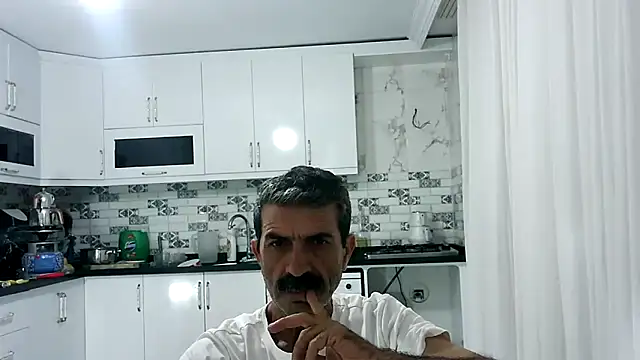 Snapshot of kobra21turki chatting on 04-28-26, 10:04 kobra21turki online show from 04-28-26, 10:04