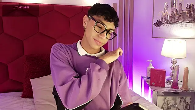Owen JP online show from 05-18-26, 02:40