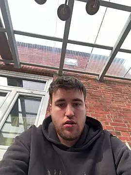 KinkyLovePublic online show from 04-17-26, 02:09