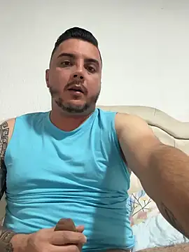 Diegohernan17 online show from 12-19-25, 01:01