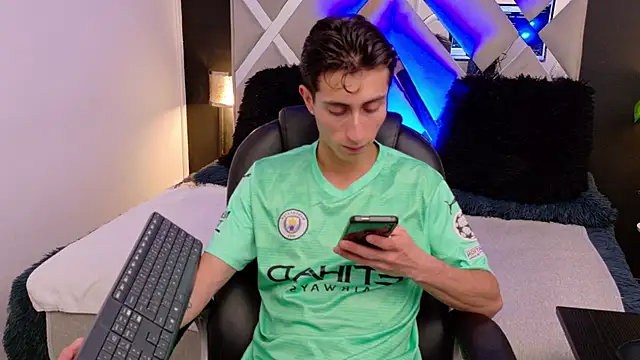 Ithan Skin online show from 01-09-26, 12:30