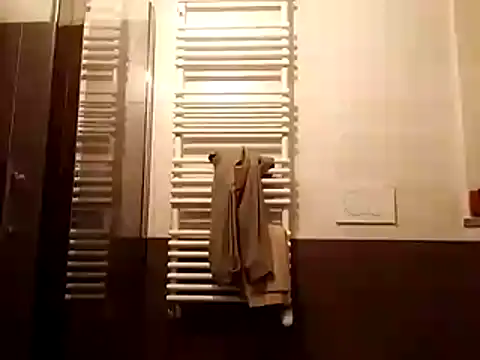 Durdllo90 online show from 12-18-25, 01:28