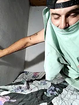 Snapshot of luisgomezcg chatting on 12-20-25, 03:24 luisgomezcg online show from 12-20-25, 03:24