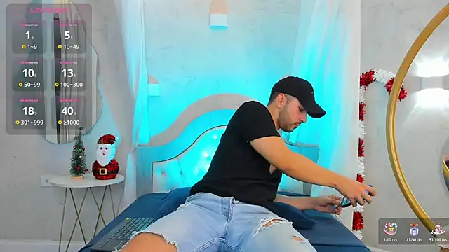 Snapshot of Noah_Prince10 chatting on 12-18-25, 11:44 Noah Prince10 online show from 12-18-25, 11:44