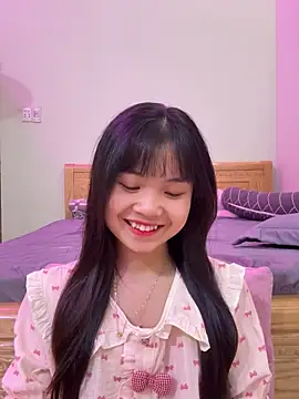    KARA    online show from 04-10-26, 09:03