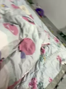 Snapshot of xiaobudian-01 chatting on 12-18-25, 03:51 xiaobudian-01 online show from 12-18-25, 03:51