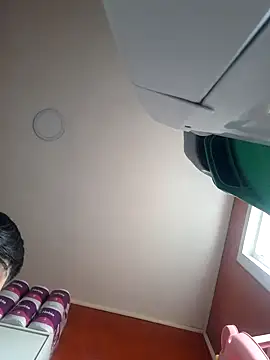 Snapshot of lucas1890 chatting on 12-17-25, 07:42 lucas1890 online show from 12-17-25, 07:42