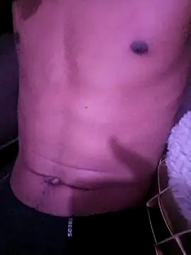 Snapshot of Dhadhe11 chatting on 12-17-25, 04:13 Dhadhe11 online show from 12-17-25, 04:13