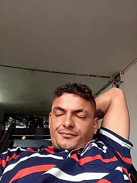 Snapshot of Ardo1899 chatting on 01-12-26, 03:17 Ardo1899 online show from 01-12-26, 03:17