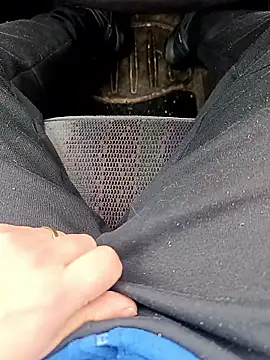 Snapshot of AlcorMad chatting on 01-08-26, 12:29 AlcorMad online show from 01-08-26, 12:29