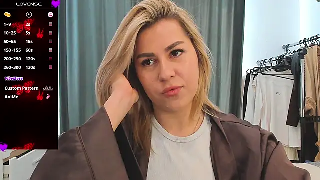 Snapshot of Roxi_Joy chatting on 02-18-26, 10:55 Roxi Joy online show from 02-18-26, 10:55