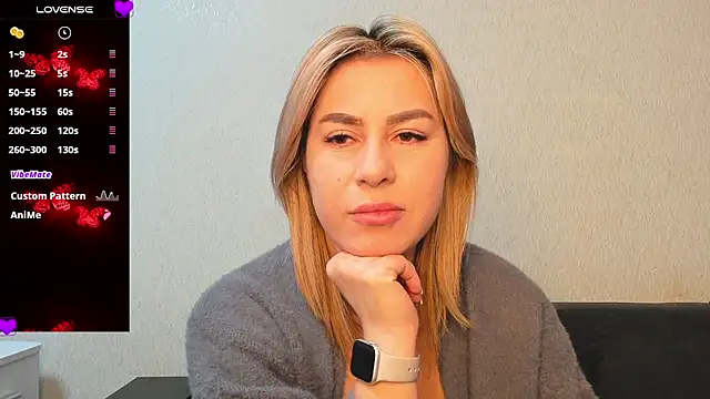 Snapshot of Roxi_Joy chatting on 02-19-26, 01:07 Roxi Joy online show from 02-19-26, 01:07