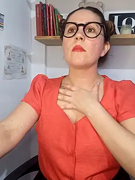 SofiEsteves online show from 06-01-26, 06:42