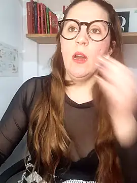 Snapshot of SofiEsteves chatting on 06-23-26, 12:58 SofiEsteves online show from 06-23-26, 12:58