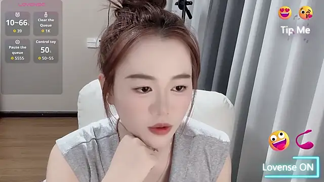 Amireux-8 online show from 04-08-26, 11:54