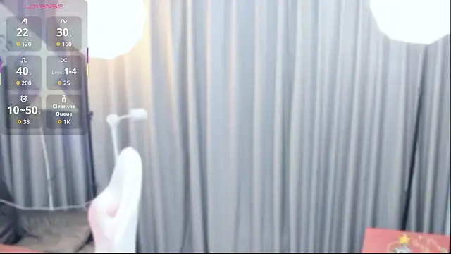 shuimitao520 online show from 12-22-25, 08:44