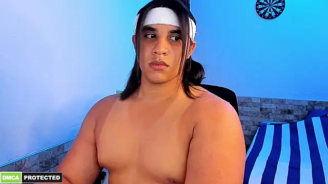 Snapshot of latinboyfit chatting on 06-24-26, 03:05 latinboyfit online show from 06-24-26, 03:05