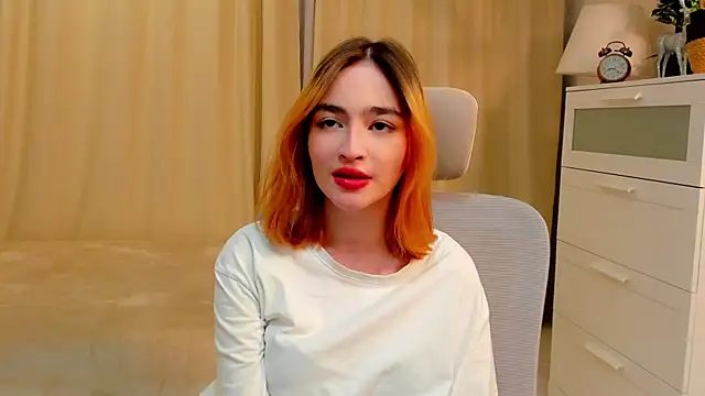 Snapshot of JuIianneDelfino chatting on 12-18-25, 12:11 JuIianneDelfino online show from 12-18-25, 12:11