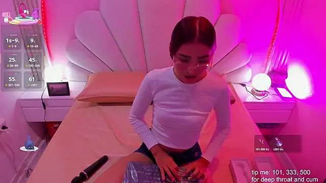 Snapshot of Ary__cherry chatting on 12-17-25, 07:31 Ary cherry online show from 12-17-25, 07:31