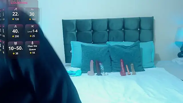 Valeri hot22 online show from 12-18-25, 08:04