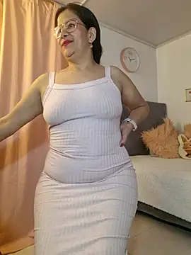 Snapshot of christy_ant chatting on 06-26-26, 10:58 christy ant online show from 06-26-26, 10:58
