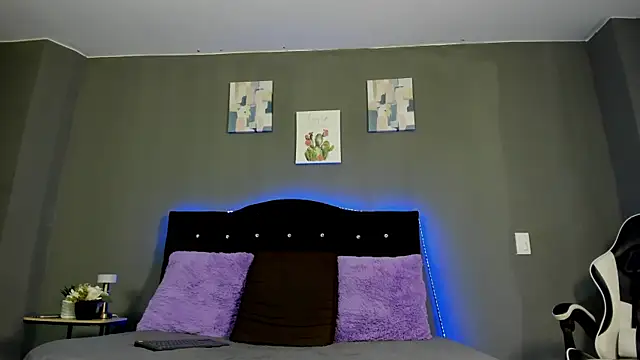 alex xhunter online show from 03-27-26, 07:24