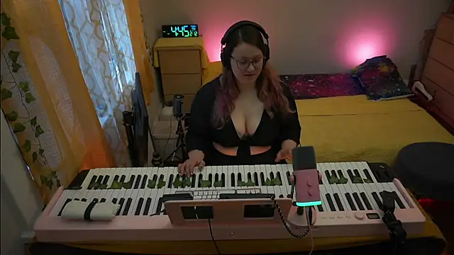 FireproofCuriousiteaze online show from 02-12-26, 09:43