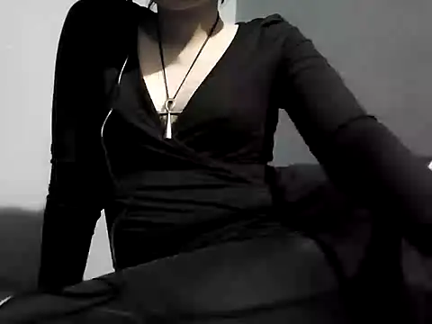 Snapshot of Delilah_666 chatting on 12-17-25, 02:50 Delilah 666 online show from 12-17-25, 02:50