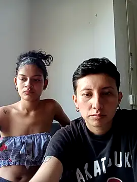 Mei and Gaby online show from 01-11-26, 04:45