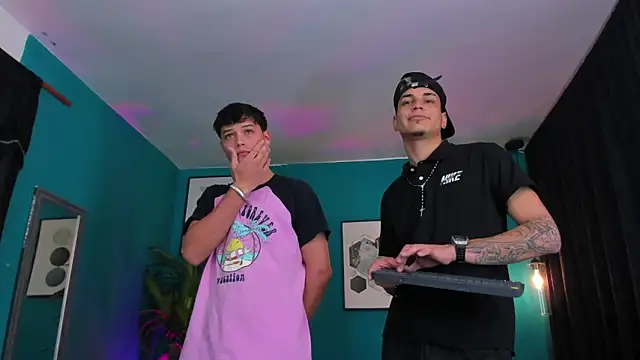 Oficial KingOfHeavens online show from 12-22-25, 10:18