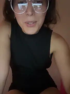 LatinDoll8 online show from 04-28-26, 08:03