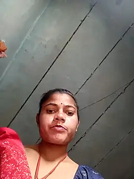 Snapshot of Nenshi_cut chatting on 12-20-25, 09:16 Nenshi cut online show from 12-20-25, 09:16