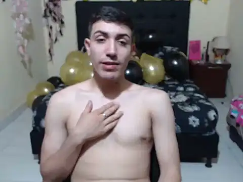 Snapshot of thiago_collins9 chatting on 01-08-26, 02:03 thiago collins9 online show from 01-08-26, 02:03