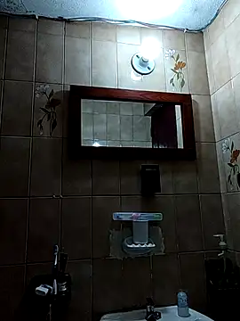 L hotcream online show from 04-03-26, 01:53