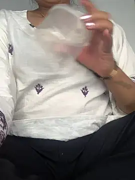 missmisha01 online show from 01-09-26, 02:53