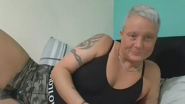 Bendoverbetty3 online show from 01-08-26, 10:17