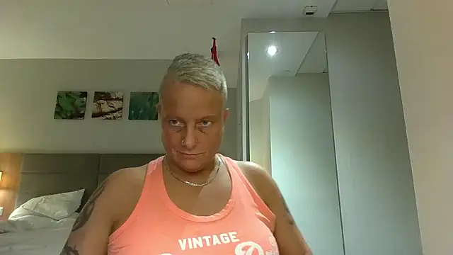 Bendoverbetty3 online show from 01-18-26, 01:26