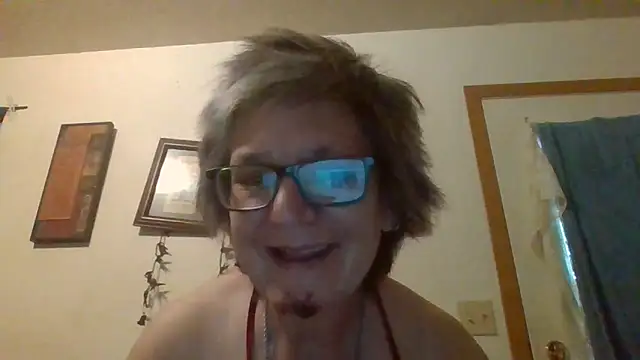 becky1111 online show from 05-28-26, 11:40
