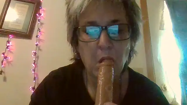 becky1111 online show from 06-02-26, 12:45