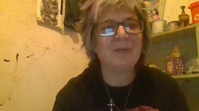 becky1111 online show from 07-08-26, 09:25